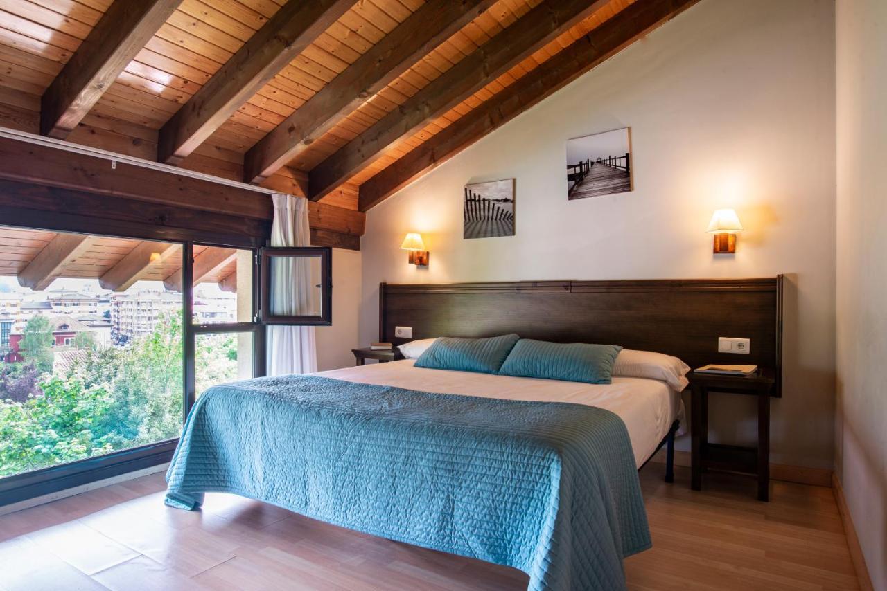 Apartamentos Aldea Del Puente Onís Esterno foto