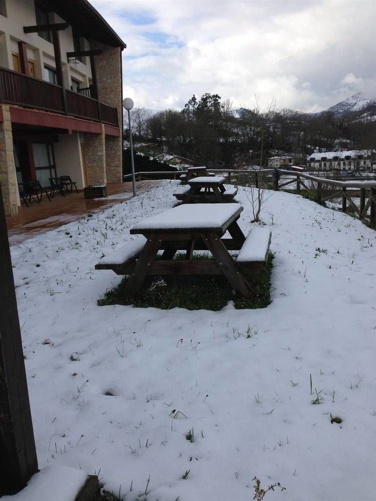Apartamentos Aldea Del Puente Onís Esterno foto