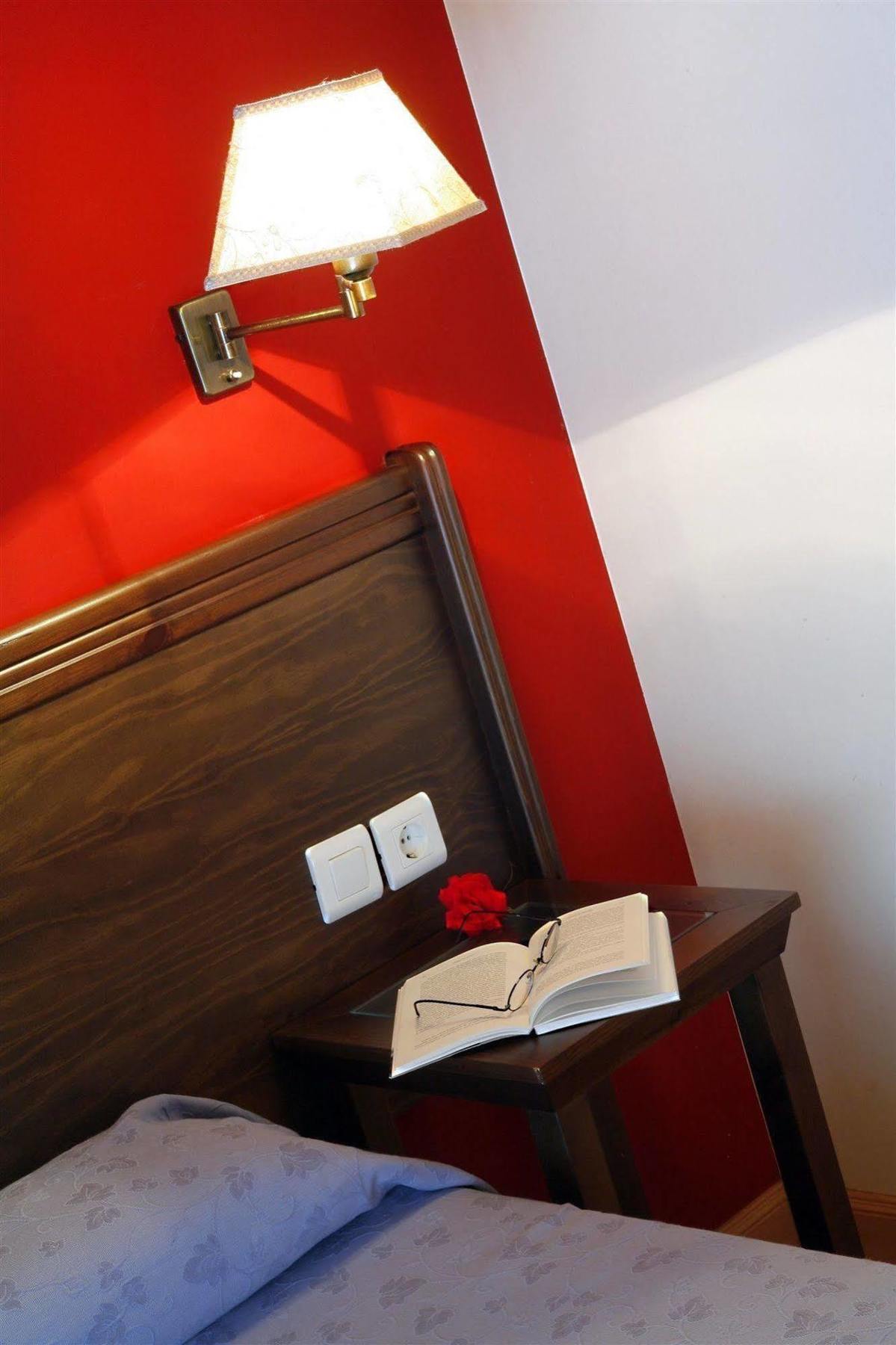 Apartamentos Aldea Del Puente Onís Esterno foto