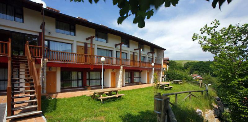 Apartamentos Aldea Del Puente Onís Esterno foto