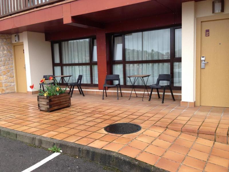 Apartamentos Aldea Del Puente Onís Esterno foto