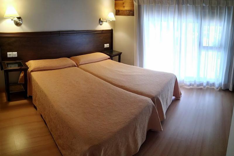 Apartamentos Aldea Del Puente Onís Esterno foto